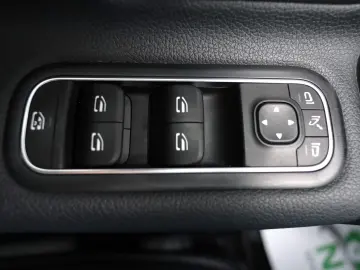 Mercedes-Benz A-Class A 250 E EQ-POWER PLUG-IN HYBRID