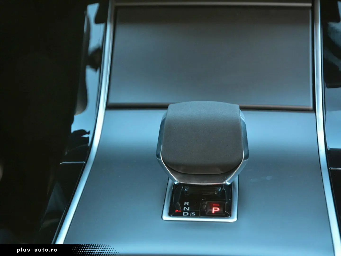 Range Rover Velar P400E DYNAMIC HSE MY24 GAR2029