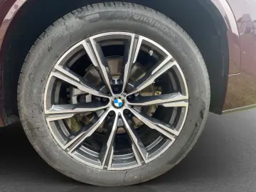 X5 xDrive40d    M-Sport ACC PanoSD SpurA Sthzg.