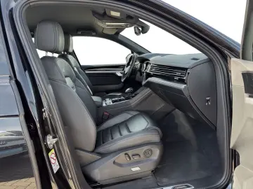 Touareg 3.0 TDI R-LINE LM21 AIR LEDER BLACKSTYLE