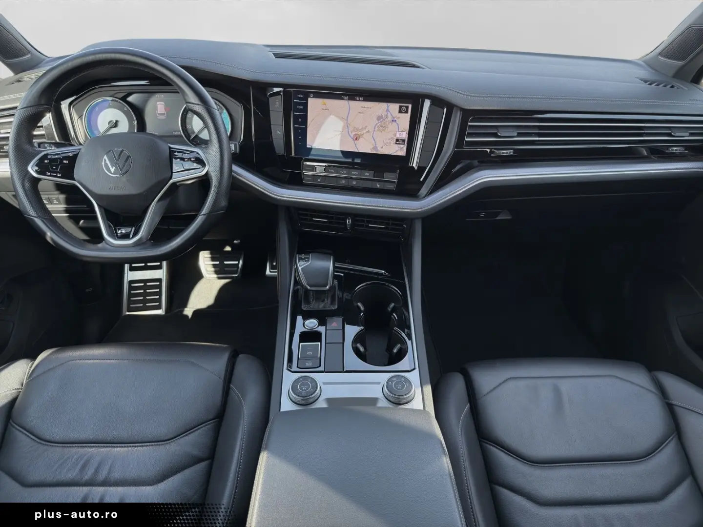 Touareg 3.0 TDI R-LINE LM21 AIR LEDER BLACKSTYLE