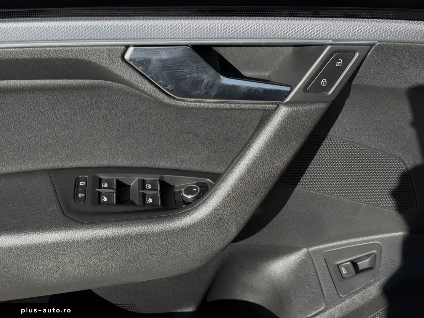 Touareg 3.0 TDI R-LINE LM21 AIR LEDER BLACKSTYLE