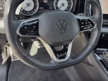 Touareg 3.0 TDI R-LINE LM21 AIR LEDER BLACKSTYLE