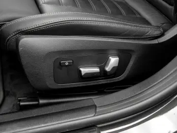 M440i xDrive LASER H K HuD 360  DA PROF GLASDACH