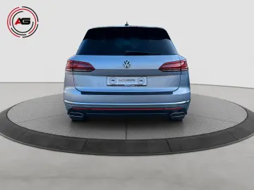 Touareg 3 0 TSI 4M ACC LED MEMORY KAM AHK KEYLES