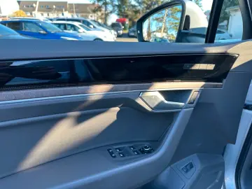 Touareg 3 0 TSI 4M ACC LED MEMORY KAM AHK KEYLES