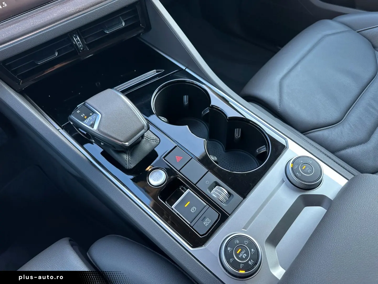 Touareg 3 0 TSI 4M ACC LED MEMORY KAM AHK KEYLES