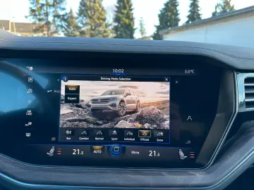 Touareg 3 0 TSI 4M ACC LED MEMORY KAM AHK KEYLES