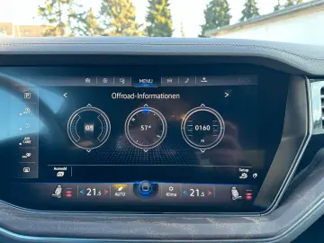 Touareg 3 0 TSI 4M ACC LED MEMORY KAM AHK KEYLES