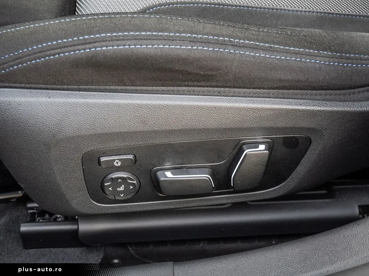 M440i Gran Coupe xDrive 360 KAM ACC HK MEM