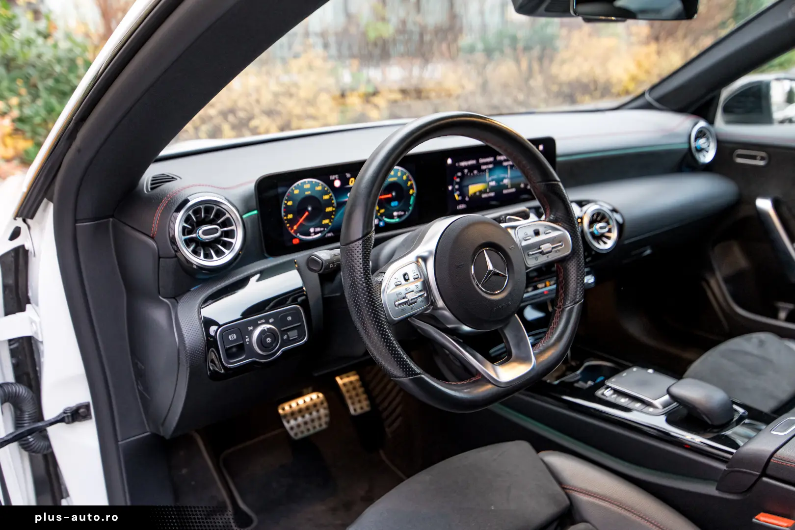 Mercedes-Benz CLA250E