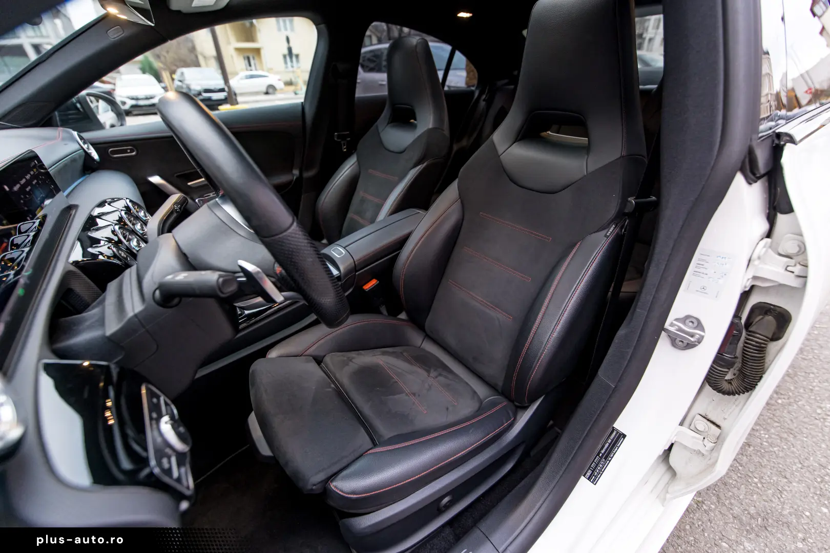 Mercedes-Benz CLA250E