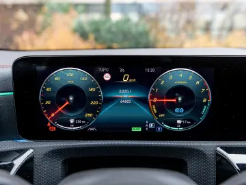 Mercedes-Benz CLA250E