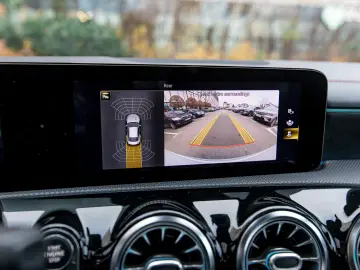 Mercedes-Benz CLA250E