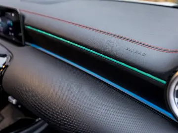 Mercedes-Benz CLA250E