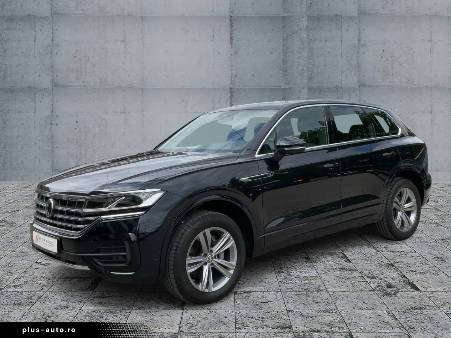 Touareg 3.0TDI 4M R-LINE LED NAVI ACC SHZ KAMERA