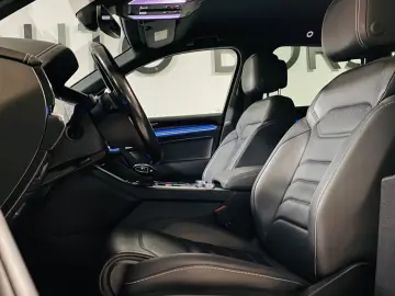 Touareg R Line Black STYLE ELEGANCE LUFT AHK LED