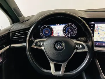 Touareg R Line Black STYLE ELEGANCE LUFT AHK LED