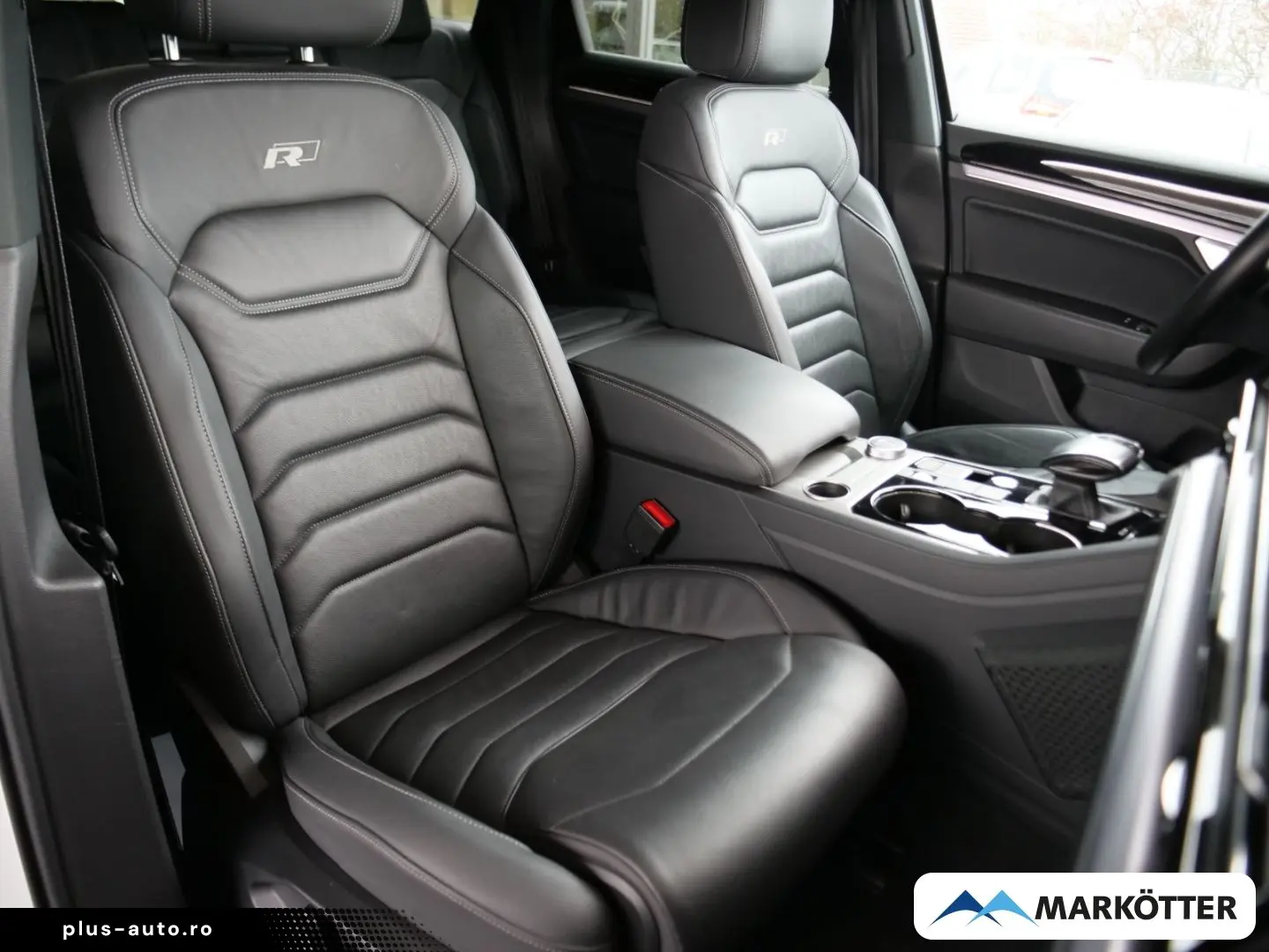 Touareg 3.0 V6 4Motion R-Line  Black Style AHK