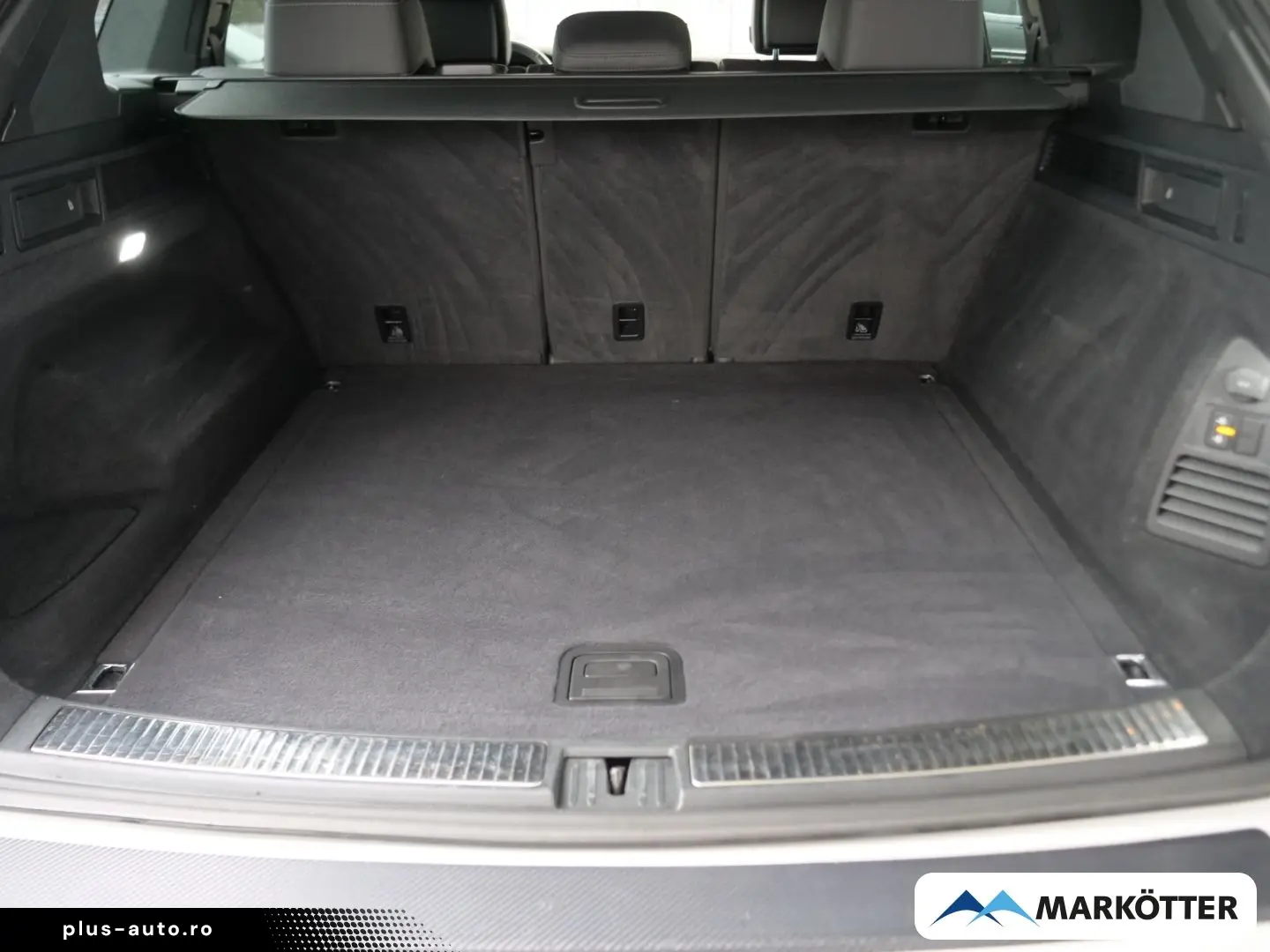 Touareg 3.0 V6 4Motion R-Line  Black Style AHK