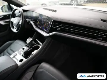 Touareg 3.0 V6 4Motion R-Line  Black Style AHK