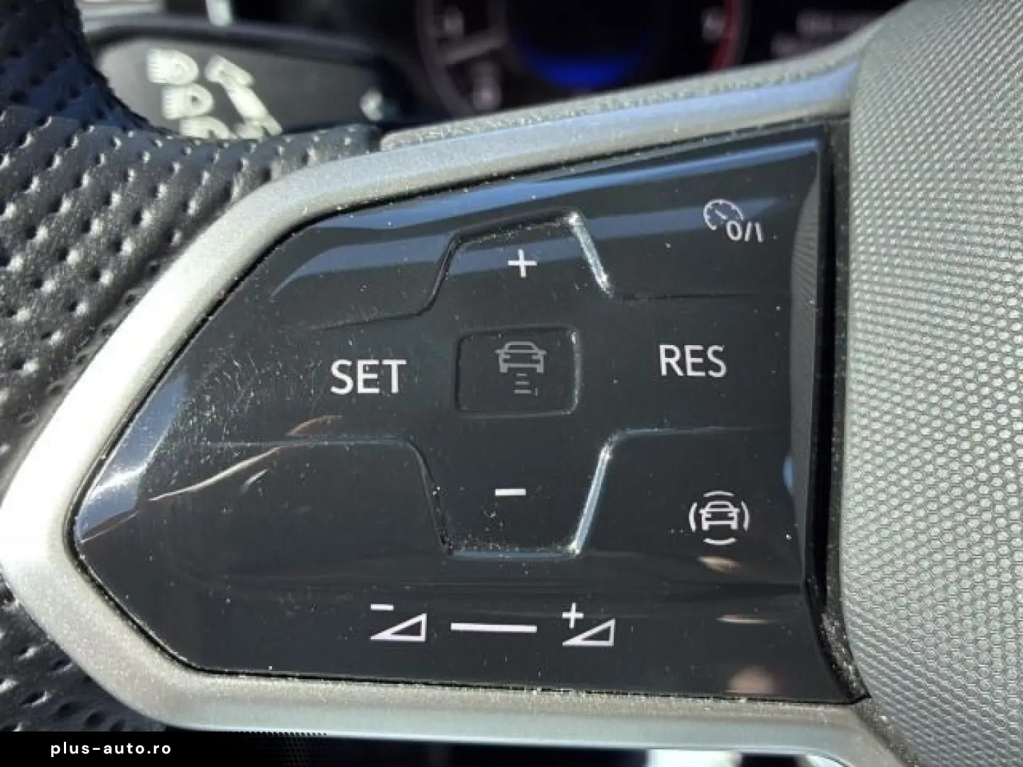 Touareg 3.0 TSI 4M R-Line tiptronic  AHK LuftF