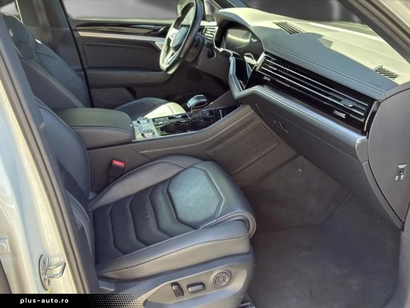 Touareg 3.0 TSI 4M R-Line tiptronic  AHK LuftF