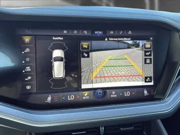 Touareg 3.0 TSI 4M R-Line tiptronic  AHK LuftF