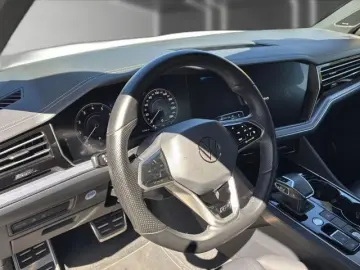 Touareg 3.0 TSI 4M R-Line tiptronic  AHK LuftF