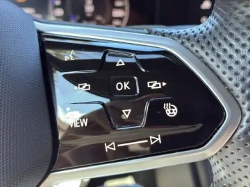 Touareg 3.0 TSI 4M R-Line tiptronic  AHK LuftF