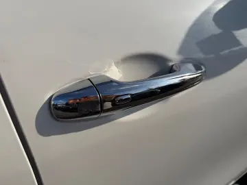 Hilux Double Cab Executive 4x4   LEDER   ACC