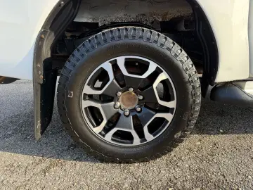 Hilux Double Cab Executive 4x4   LEDER   ACC