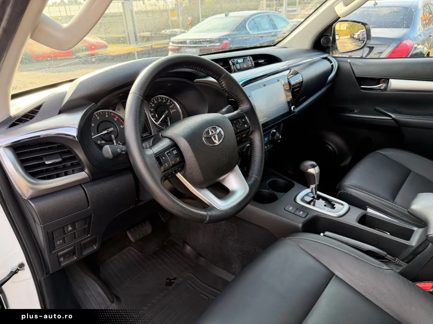 Hilux Double Cab Executive 4x4   LEDER   ACC