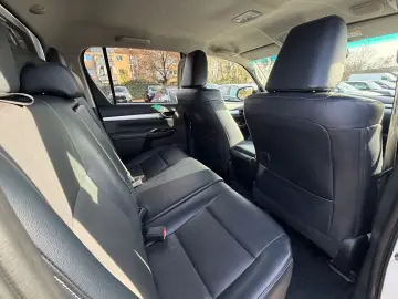 Hilux Double Cab Executive 4x4   LEDER   ACC