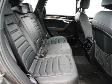 Touareg 3.0 V6 TDI 4Motion [R-Line  Navi  ACC  R