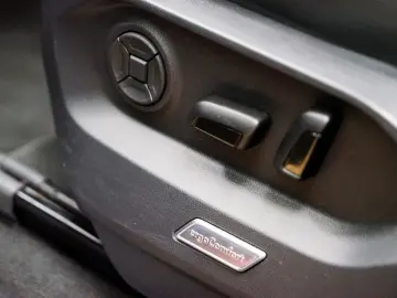 Touareg 3.0 V6 TDI 4Motion [R-Line  Navi  ACC  R