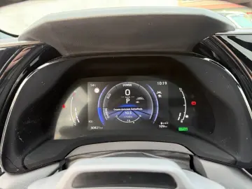 RX 500h (hybrid) F SPORT   HUD Levinson Pano 360
