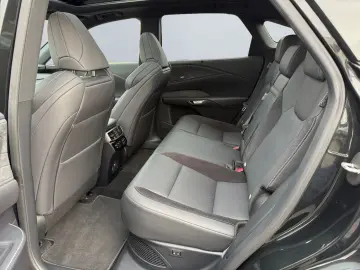 RX 500h (hybrid) F SPORT   HUD Levinson Pano 360