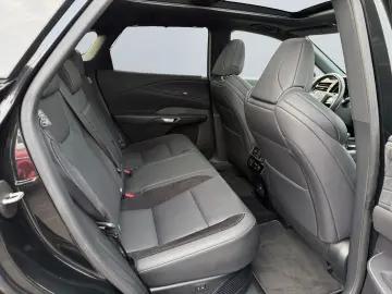 RX 500h (hybrid) F SPORT   HUD Levinson Pano 360