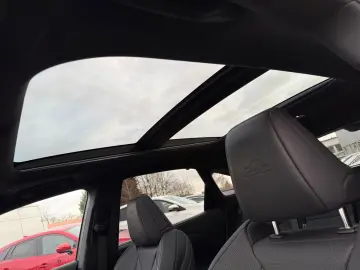 RX 500h (hybrid) F SPORT   HUD Levinson Pano 360