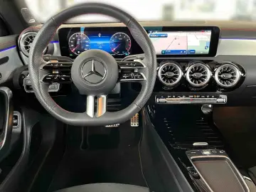 CLA 220 4M AMG Distr Night Memo 360 Burm LED Key