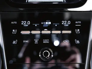 Cayenne GTS Coupé Nachtsicht Head-Up Burmester