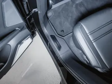 Cayenne GTS Coupé Nachtsicht Head-Up Burmester