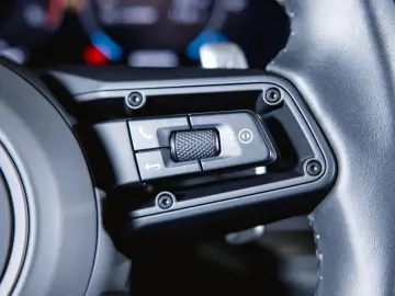 Cayenne GTS Coupé Nachtsicht Head-Up Burmester