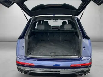 Q7 S line 55 TFSI quattro tiptronic  Matrix AHK