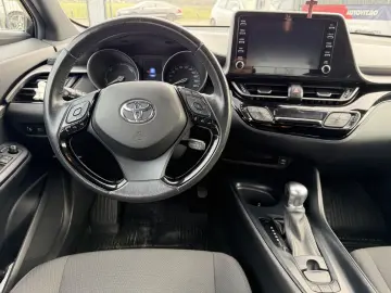 TOYOTA CHR
