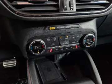 FORD KUGA ST-LINE 2.0TDCI ECOBLUE 190CP AT8 AWD