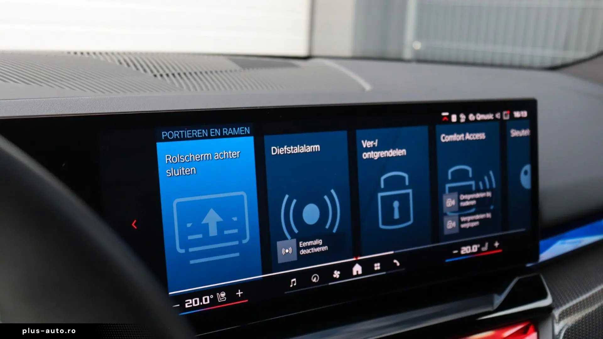 M5 Sedan  Carbon Pack  Comfort Pack  B&W  HUD