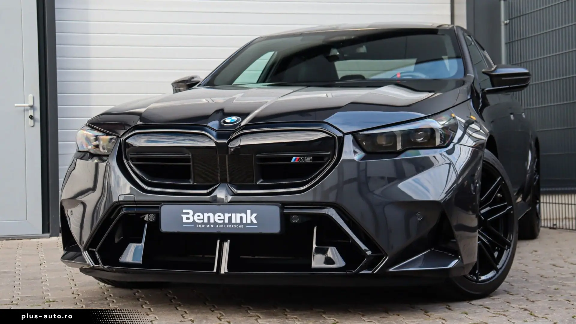 M5 Sedan  Carbon Pack  Comfort Pack  B&W  HUD