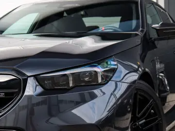 M5 Sedan  Carbon Pack  Comfort Pack  B&W  HUD